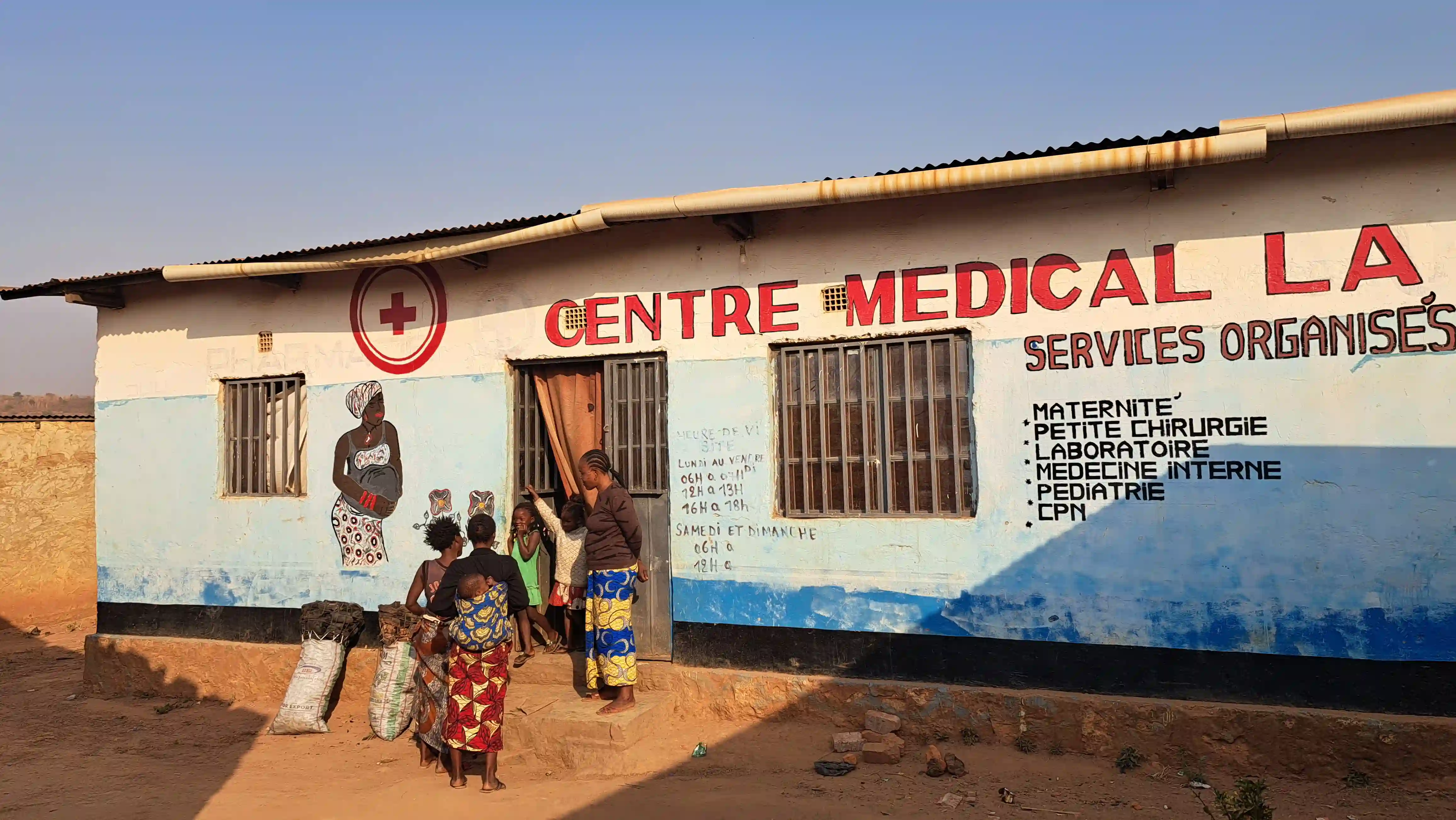 Trinité Health Center in Kolwezi, Golf Musonoïe. Image by Didier Makal.